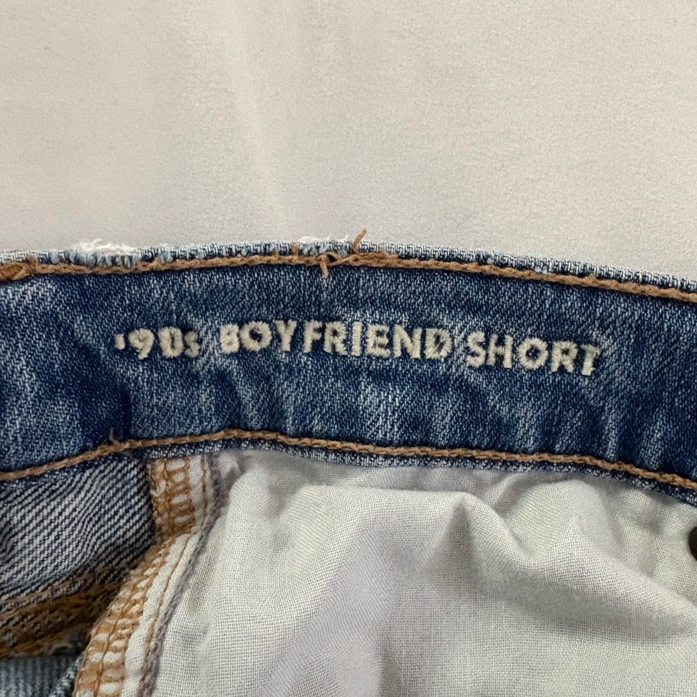 American Eagle 90’s Boyfriend Denim Shorts - Picture 4 of 4